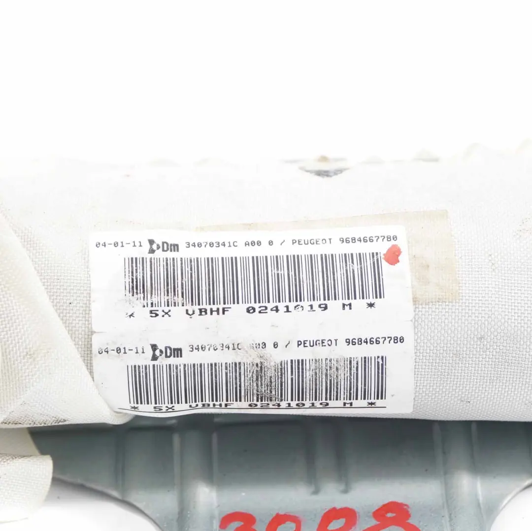 Kurtyna Airbag Prawa do Peugeot 3008 o numerze 9684667780 Peugeot 3008 Kurtyna Airbag Prawa - SKU 9684667780 - Numer Części 9684667780