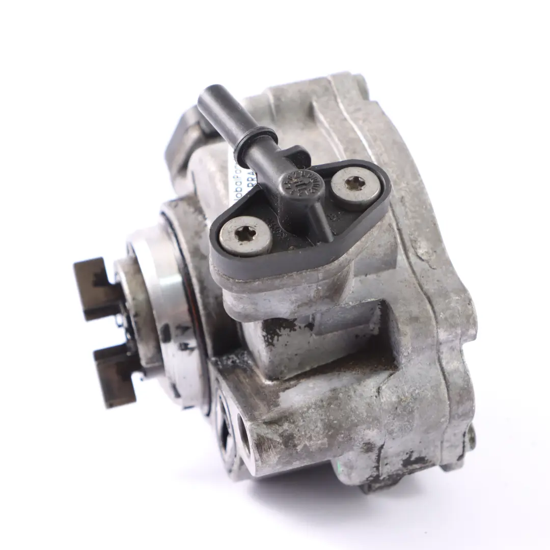 Vacuum Pump Citroen Jumpy III 1.6 HDi Ford Fiesta 6 1.6 Tdci to with Part number 9684786780 Vacuum Pump Citroen Jumpy III 1.6 HDi Ford Fiesta 6 1.6 Tdci - SKU 9684786780 - Part number 9684786780