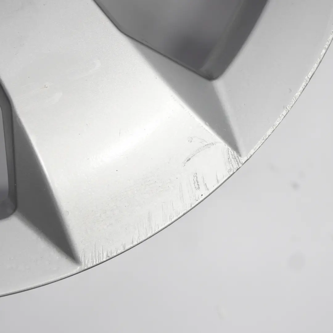 Argento Cerchio in lega 17" 7,5J ET:29 per Peugeot 3008 con numero di parte 9684883880 Peugeot 3008 Argento Cerchio in lega 17" 7,5J ET:29 - SKU 9684883880-2 - Numero di parte 9684883880