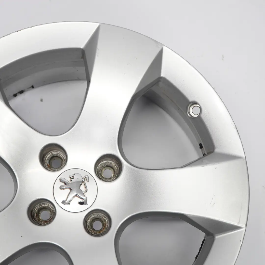 Alloy Rim 17" 7,5J ET:29 to Peugeot 3008 Silver Wheel with Part number 9684883880 Peugeot 3008 Silver Wheel Alloy Rim 17" 7,5J ET:29 - SKU 9684883880-4 - Part number 9684883880
