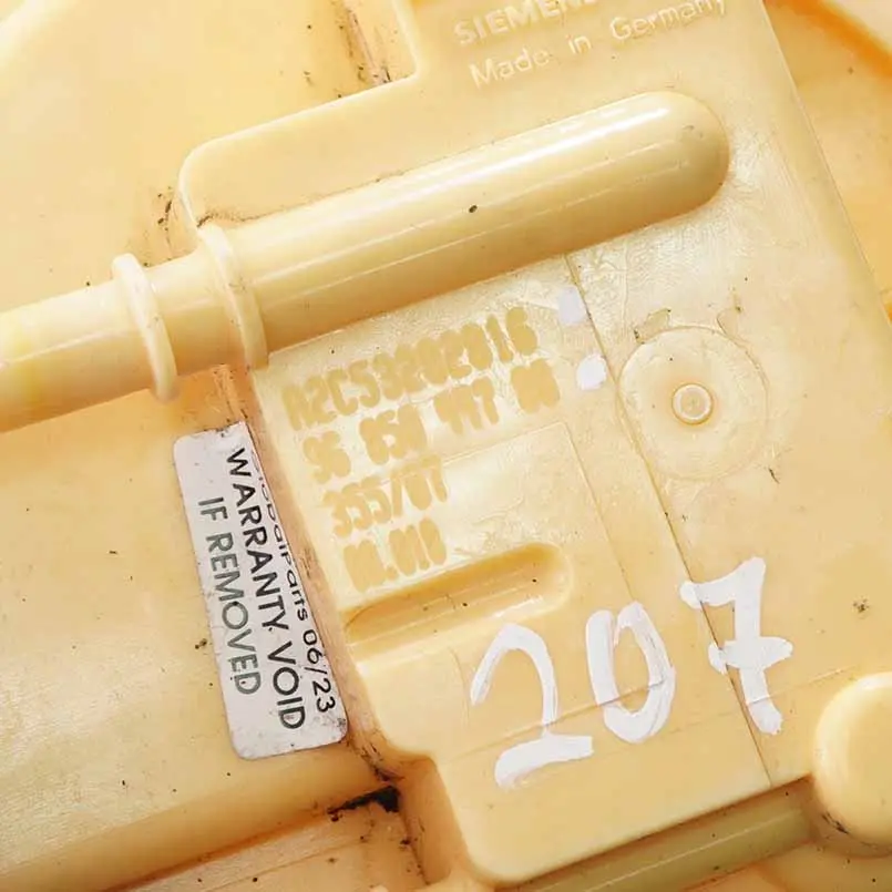 Pompa carburante Citroen Berlingo C4 Picasso Diesel Sender Unità 9684995280 per con numero di parte 9685044780 Pompa carburante Citroen Berlingo C4 Picasso Diesel Sender Unità 9684995280 - SKU 9685044780 - Numero di parte 9685044780