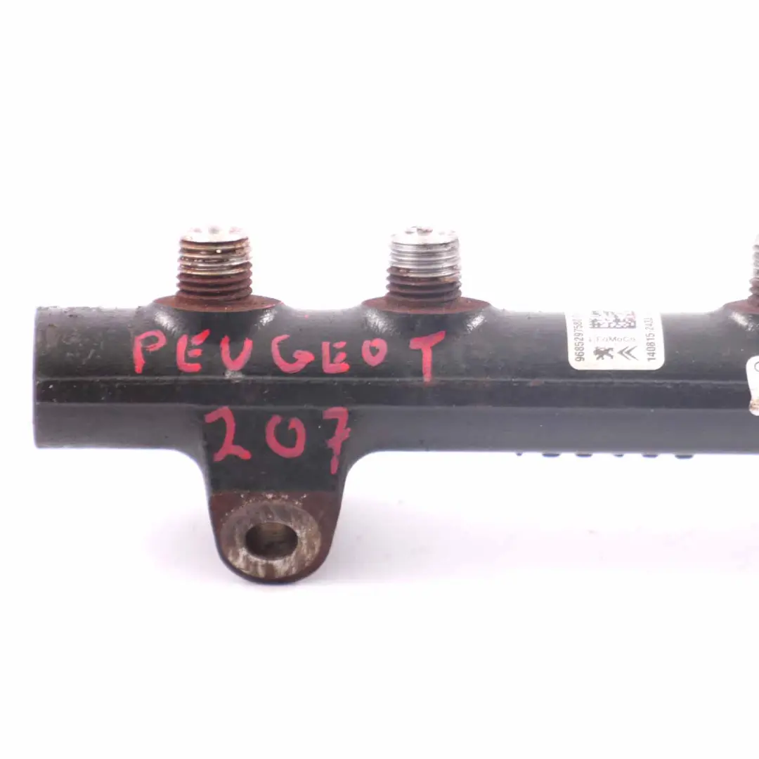 Injector Rail Line Pipe to Peugeot 207 1.6 HDI Diesel Fuel with Part number 9685297580 Peugeot 207 1.6 HDI Diesel Fuel Injector Rail Line Pipe - SKU 9685297580 - Part number 9685297580
