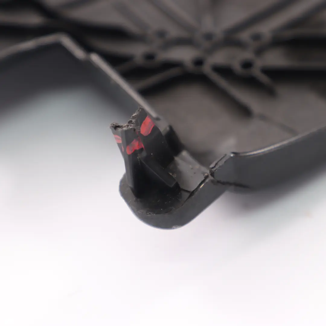 Capot moteur Citroen Berlingo Peugeot Partner 1.6 HDI Isolation pour à propos du numéro de pièce 9685582980 Capot moteur Citroen Berlingo Peugeot Partner 1.6 HDI Isolation - SKU 9685582980-1 - Numéro de pièce 9685582980