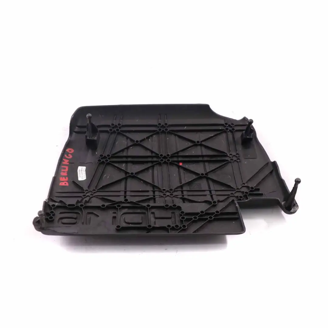 Citroen Berlingo Peugeot Partner 1.6 HDI Trim Insulation to Engine Cover with Part number 9685582980 Engine Cover Citroen Berlingo Peugeot Partner 1.6 HDI Trim Insulation - SKU 9685582980 - Part number 9685582980