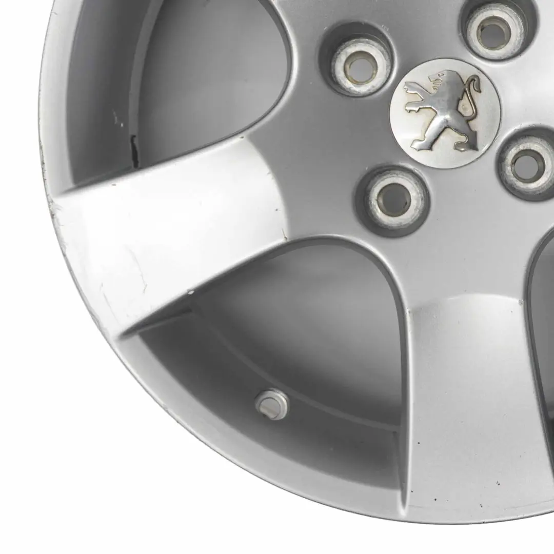 Silber Felge Alufelge 16" 6J ET:27 für Peugeot 207 mit Teilenummer 9686100080 Peugeot 207 Silber Felge Alufelge 16" 6J ET:27 - SKU 9686100080-1 - Teilenummer 9686100080