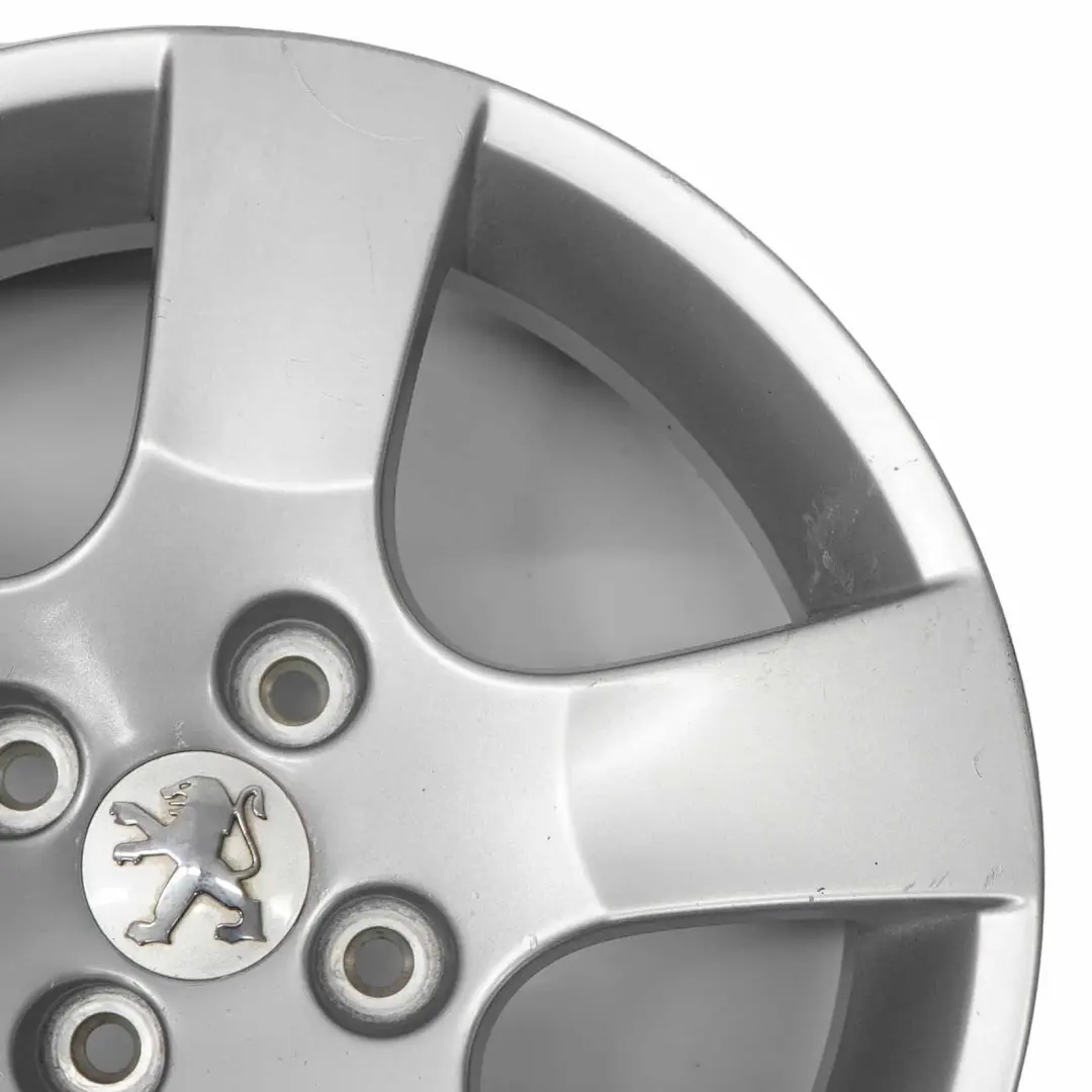  Llanta de aleación plateada Peugeot 207 16" 6J ET:27 - SKU 9686100080-2 - Número de pieza 9686100080