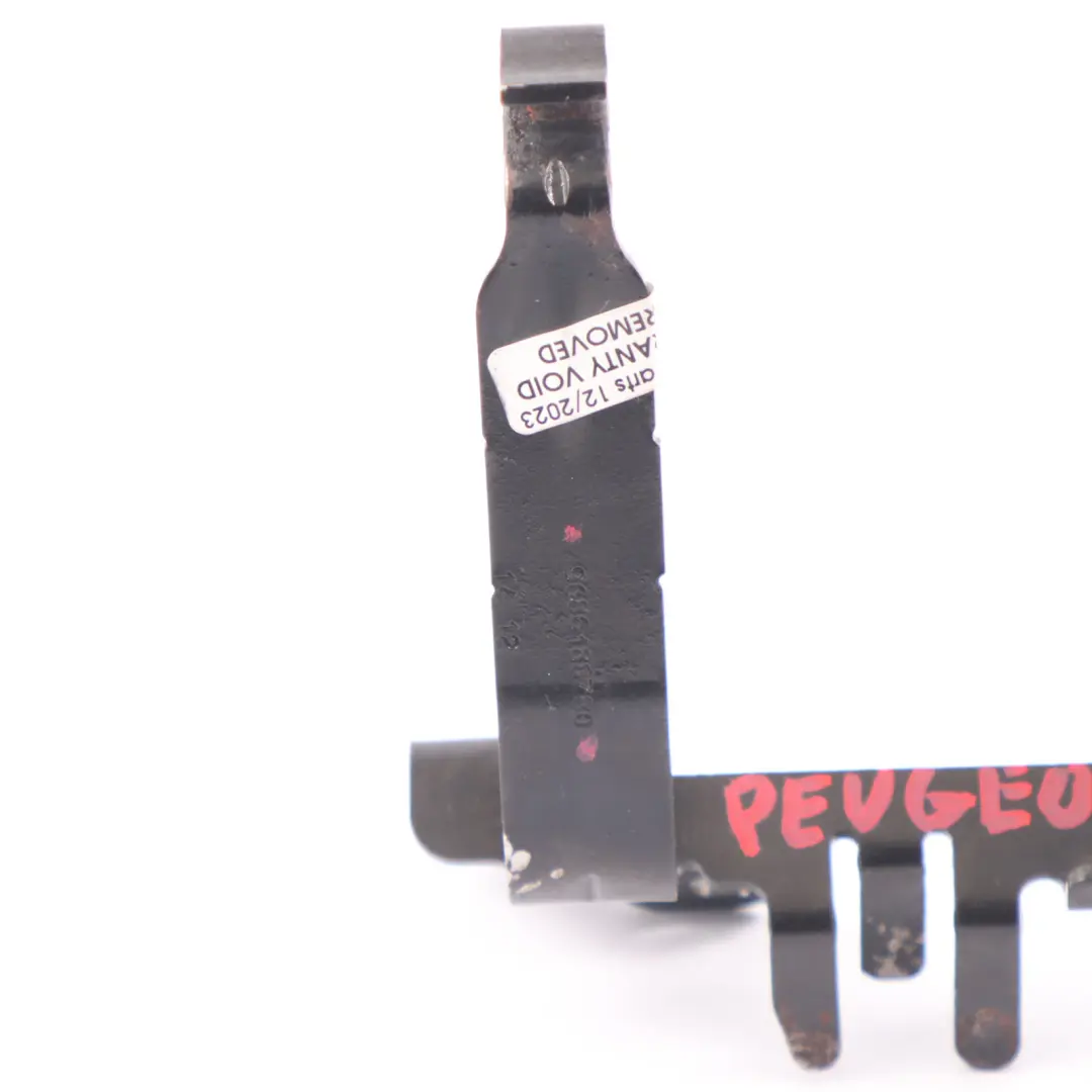 Soporte accesorios para el compartimento motor para Peugeot 3008 1.6 HDI con número de pieza 9686188780 Peugeot 3008 1.6 HDI Soporte accesorios para el compartimento motor - SKU 9686188780 - Número de pieza 9686188780