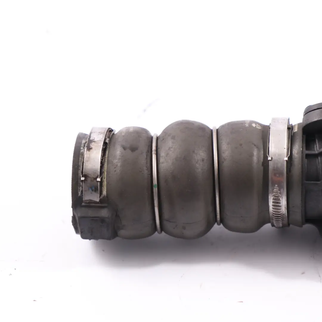 Citroen Berlingo Peugeot 3008 1.6HDI Intercooler Hose Air Intake Pipe to with Part number 9687261180 Citroen Berlingo Peugeot 3008 1.6HDI Intercooler Hose Air Intake Pipe - SKU 9687261180-1 - Part number 9687261180