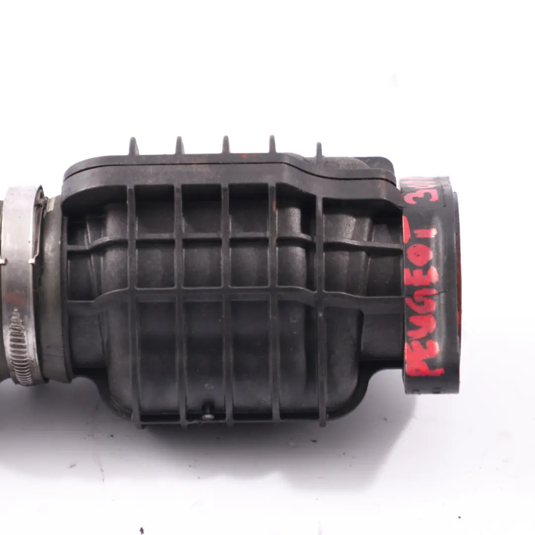 Citroen Berlingo Peugeot 3008 1.6HDI luft kühler schlauch ansaug rohr für mit Teilenummer 9687261180 Citroen Berlingo Peugeot 3008 1.6HDI luft kühler schlauch ansaug rohr - SKU 9687261180 - Teilenummer 9687261180