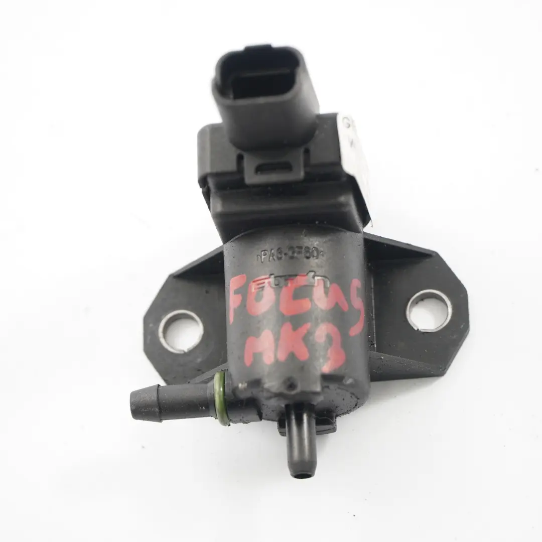 Solenoid Ford Focus MK3 Diesel 1.6 TDCi Turbocharger Vacuum Valve to with Part number 9688124580 Solenoid Ford Focus MK3 Diesel 1.6 TDCi Turbocharger Vacuum Valve - SKU 9688124580 - Part number 9688124580