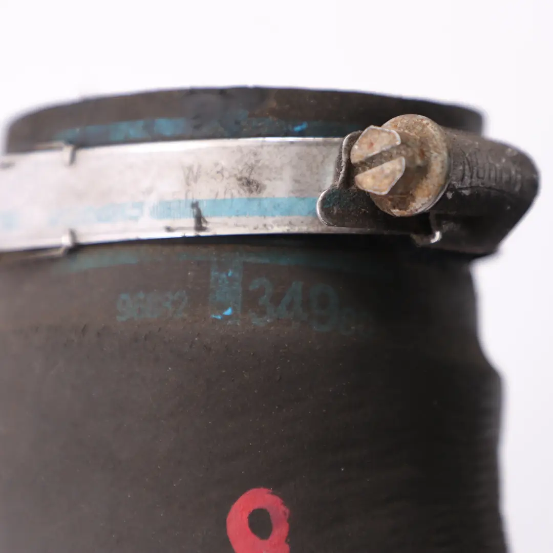 Tuyau d'air du refroidisseur d'admission pour Peugeot 3008 5008 2.0 HDI à propos du numéro de pièce 9688234980 Peugeot 3008 5008 2.0 HDI Tuyau d'air du refroidisseur d'admission - SKU 9688234980 - Numéro de pièce 9688234980