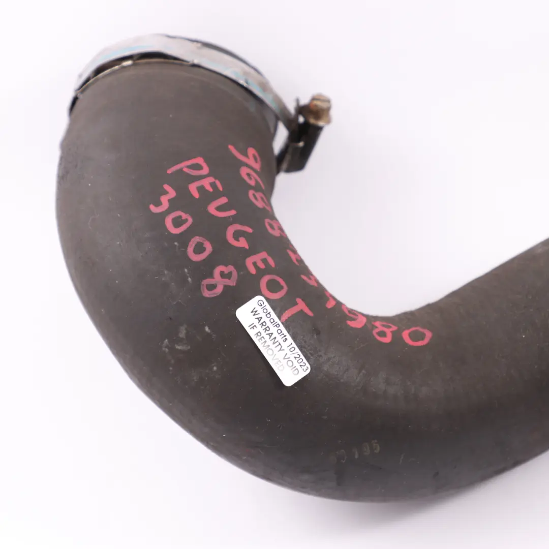 Tuyau d'air du refroidisseur d'admission pour Peugeot 3008 5008 2.0 HDI à propos du numéro de pièce 9688234980 Peugeot 3008 5008 2.0 HDI Tuyau d'air du refroidisseur d'admission - SKU 9688234980 - Numéro de pièce 9688234980