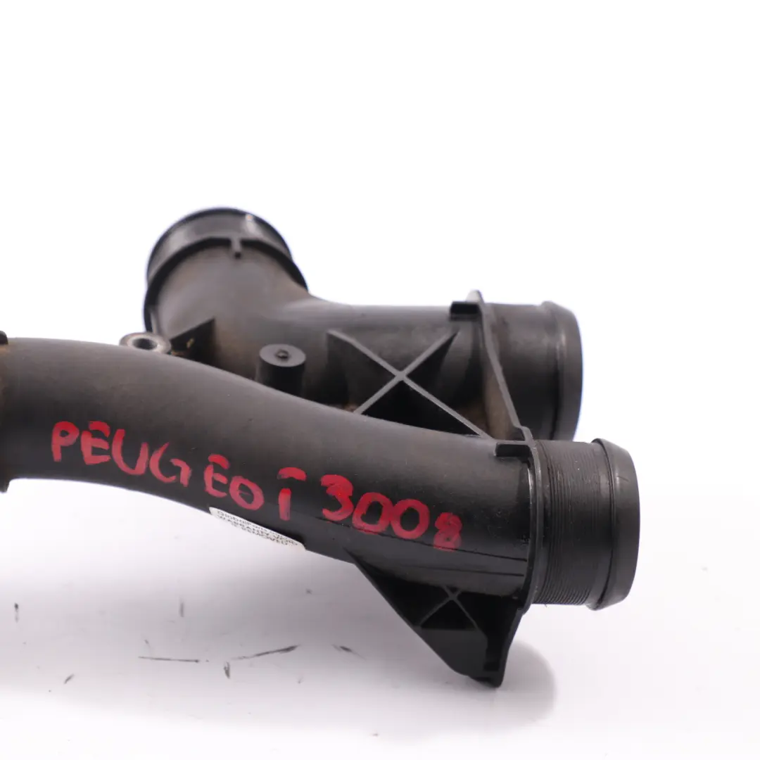 Citroen Berlingo Peugeot 3008 1.6HDI Intercooler Tubo aspirazione aria per con numero di parte 9688500380 Citroen Berlingo Peugeot 3008 1.6HDI Intercooler Tubo aspirazione aria - SKU 9688500380 - Numero di parte 9688500380