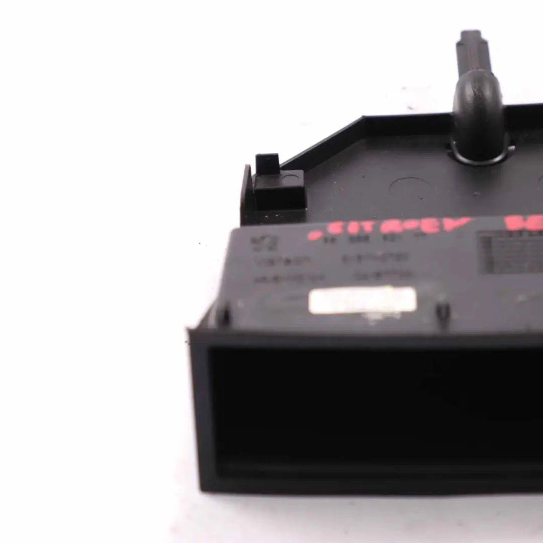 Citroen Berlingo Plateau rangement pour tableau bord Prise auxiliaire pour à propos du numéro de pièce 9688592177 Citroen Berlingo Plateau rangement pour tableau bord Prise auxiliaire - SKU 9688592177 - Numéro de pièce 9688592177