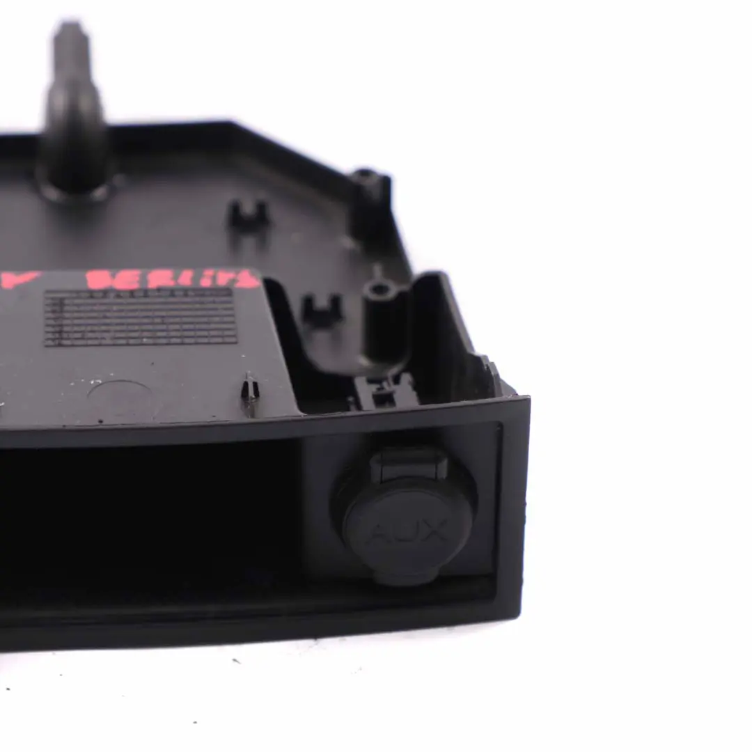  Citroen Berlingo Peugeot Partner Salpicadero Bandeja Aux Socket - SKU 9688592177 - Número de pieza 9688592177