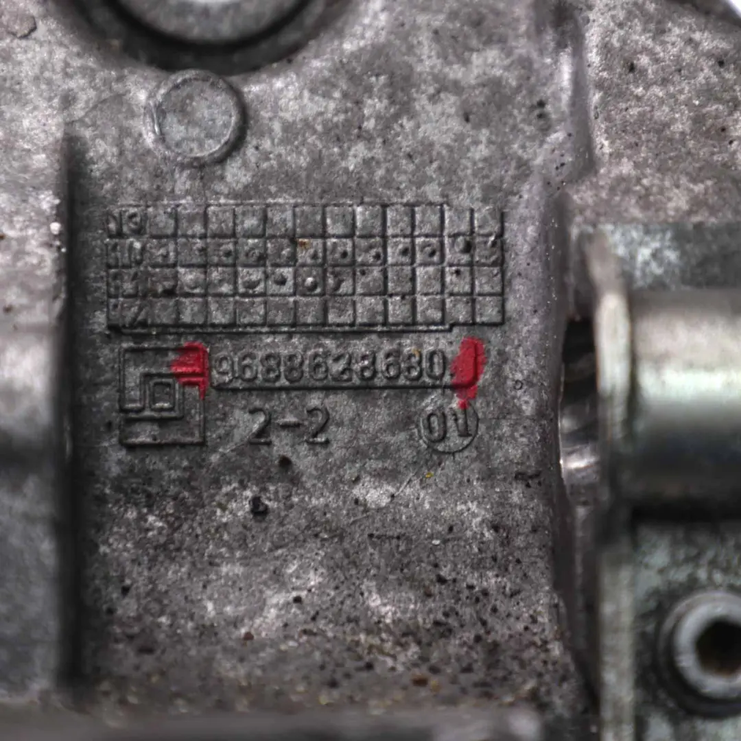 Mocowanie Łapa Alternatora do Peugeot 5008 2.0 HDI o numerze 9688628680 Peugeot 5008 2.0 HDI Mocowanie Łapa Alternatora - SKU 9688628680 - Numer Części 9688628680