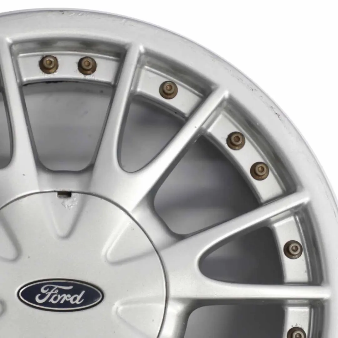 Llanta de aleación Ford Puma Silver 15" 6J ET:34 para con número de pieza 96SX1007JA Llanta de aleación Ford Puma Silver 15" 6J ET:34 - SKU 96SX1007JA-1 - Número de pieza 96SX1007JA