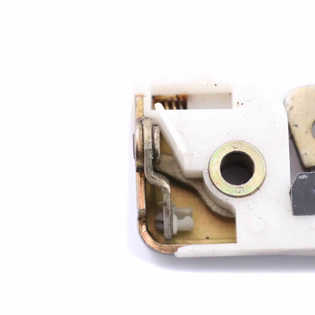 MK1 Heckklappe Kofferraum Schloss Verriegelung hinten für Ford Ka mit Teilenummer 97KGB43102AC Ford Ka MK1 Heckklappe Kofferraum Schloss Verriegelung hinten - SKU 97KGB43102AC - Teilenummer 97KGB43102AC