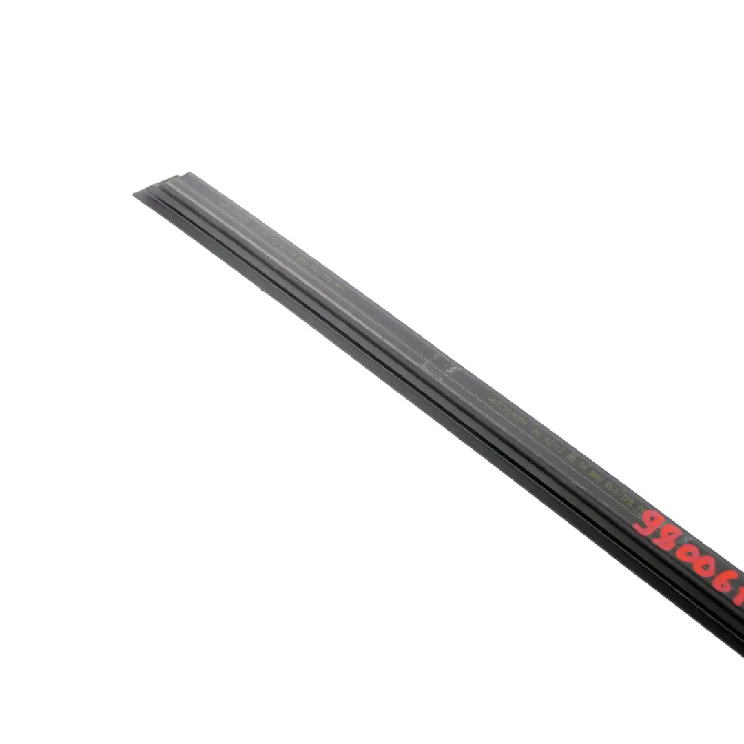 Listwa Uszczelka Szyby Drzwi Prawy Przód do MINI R60 o numerze 9800610 MINI R60 Listwa Uszczelka Szyby Drzwi Prawy Przód - SKU 9800610 - Numer Części 9800610