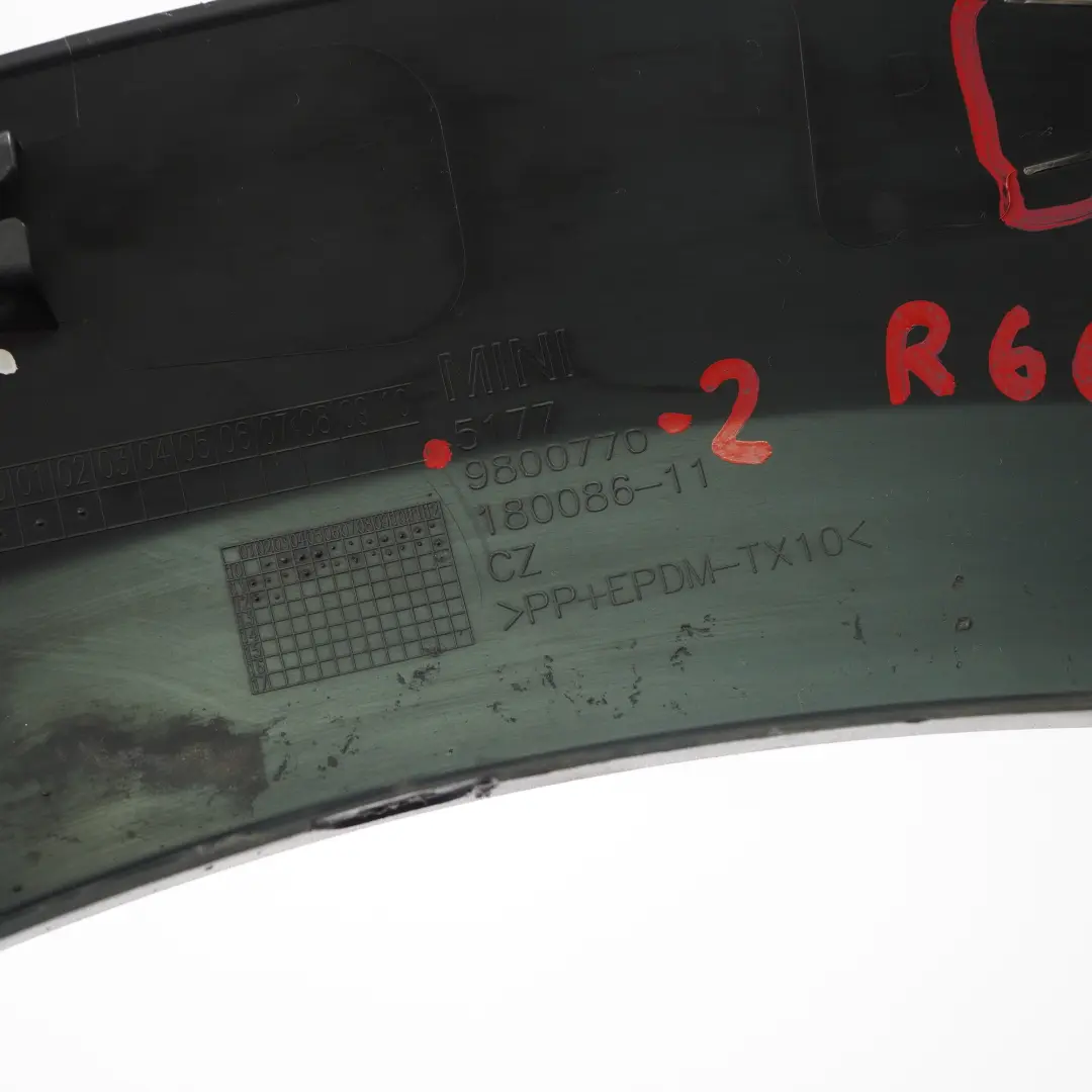 Tapa Paso De Rueda Trasero Derecho para Mini Countryman R60 con número de pieza 9800770 Mini Countryman R60 Tapa Paso De Rueda Trasero Derecho - SKU 9800770-2 - Número de pieza 9800770