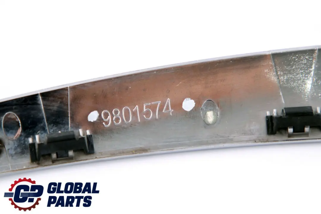 Anello copertura cromata faro anteriore destro per Mini Cooper R60 R61 con numero di parte 9801574 Mini Cooper R60 R61 Anello copertura cromata faro anteriore destro - SKU 9801574 - Numero di parte 9801574