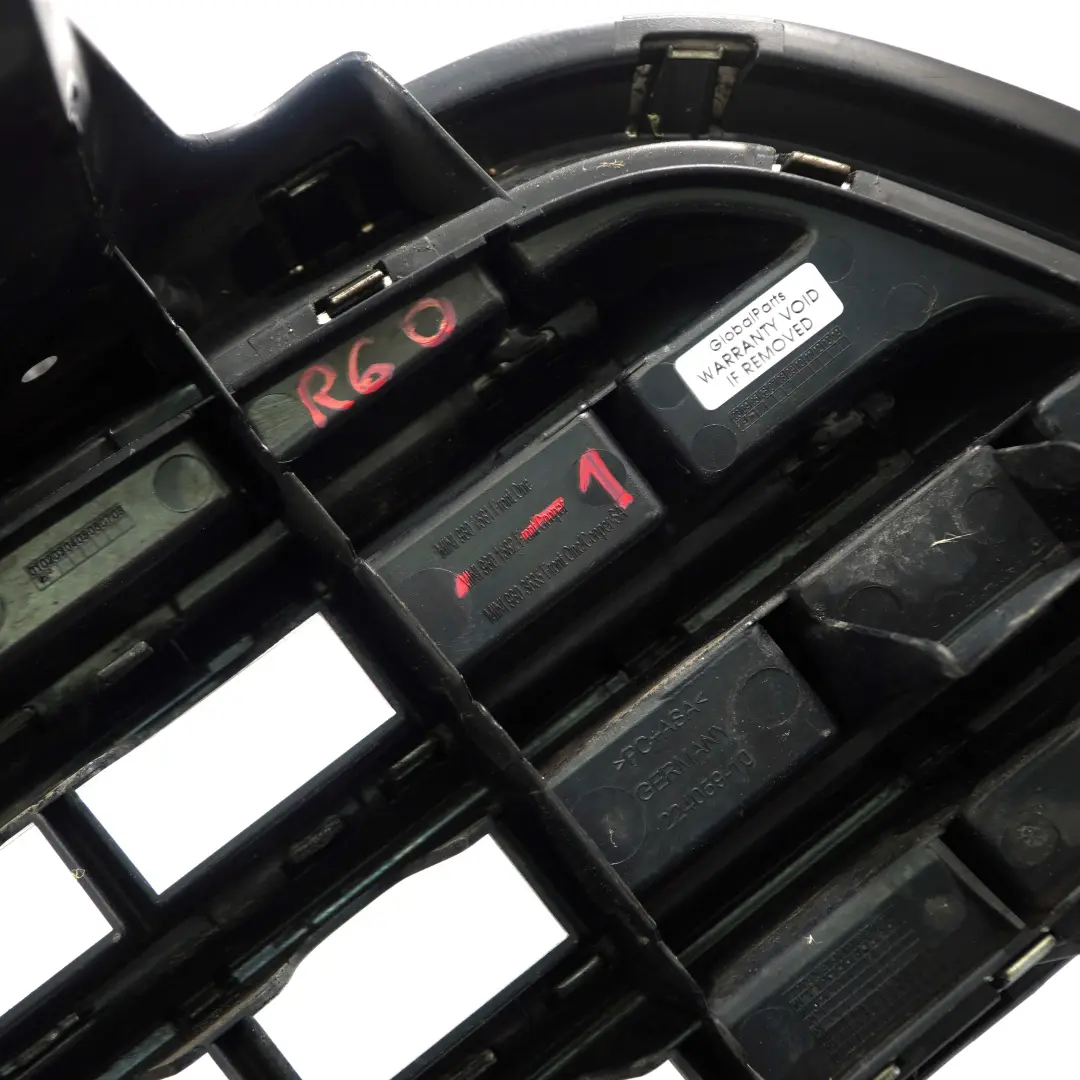 Kratka Grill Zderzaka Przód do MINI Paceman R61 o numerze 9810504 MINI Paceman R61 Kratka Grill Zderzaka Przód - SKU 9810504 - Numer Części 9810504