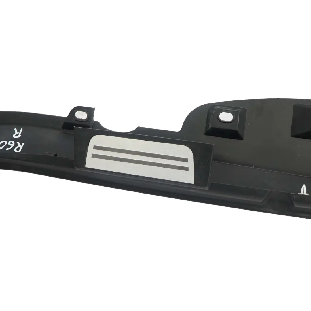 Listwa progowa prawa próg do MINI Countryman S R60 o numerze 9801888 MINI Countryman S R60 Listwa progowa prawa próg - SKU 9801888-1 - Numer Części 9801888