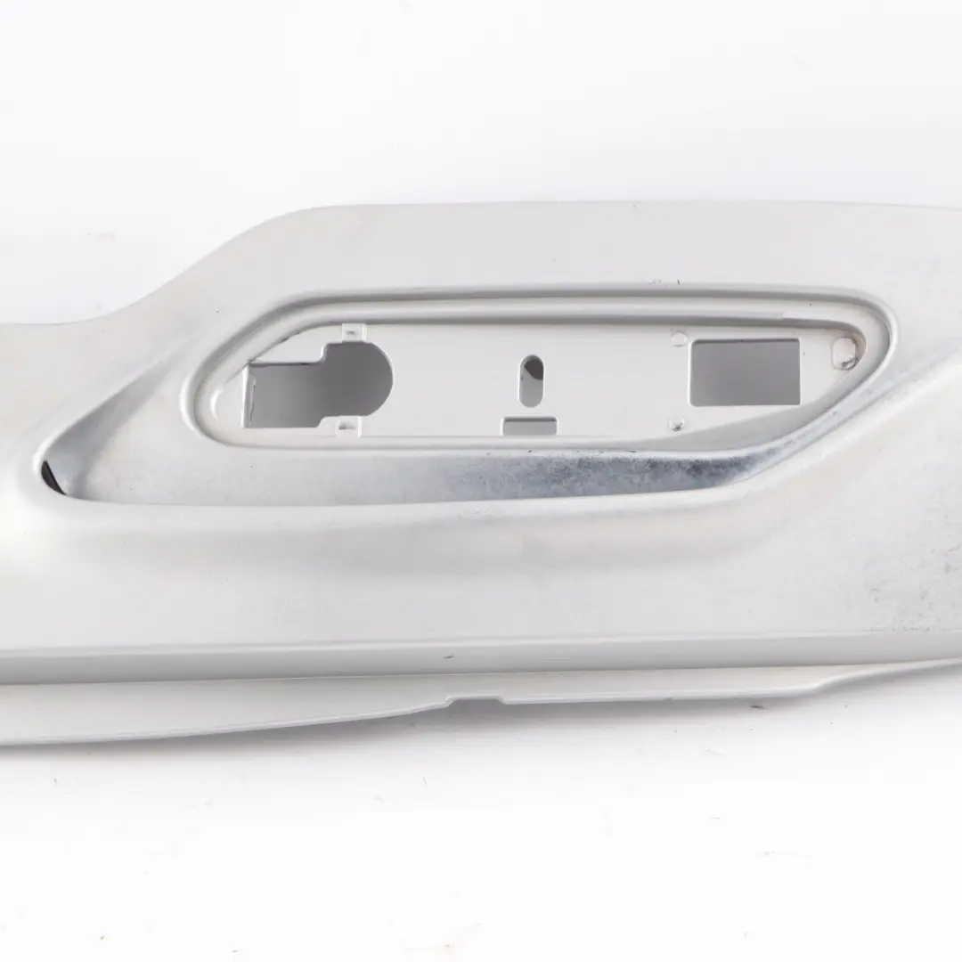 Trim Turn Indicator Mini R60 R61 Countryman Cover Right Silver 9802607 to with Part number 9804608 Trim Turn Indicator Mini R60 R61 Countryman Cover Right Silver 9802607 - SKU 9802607-1 - Part number 9804608