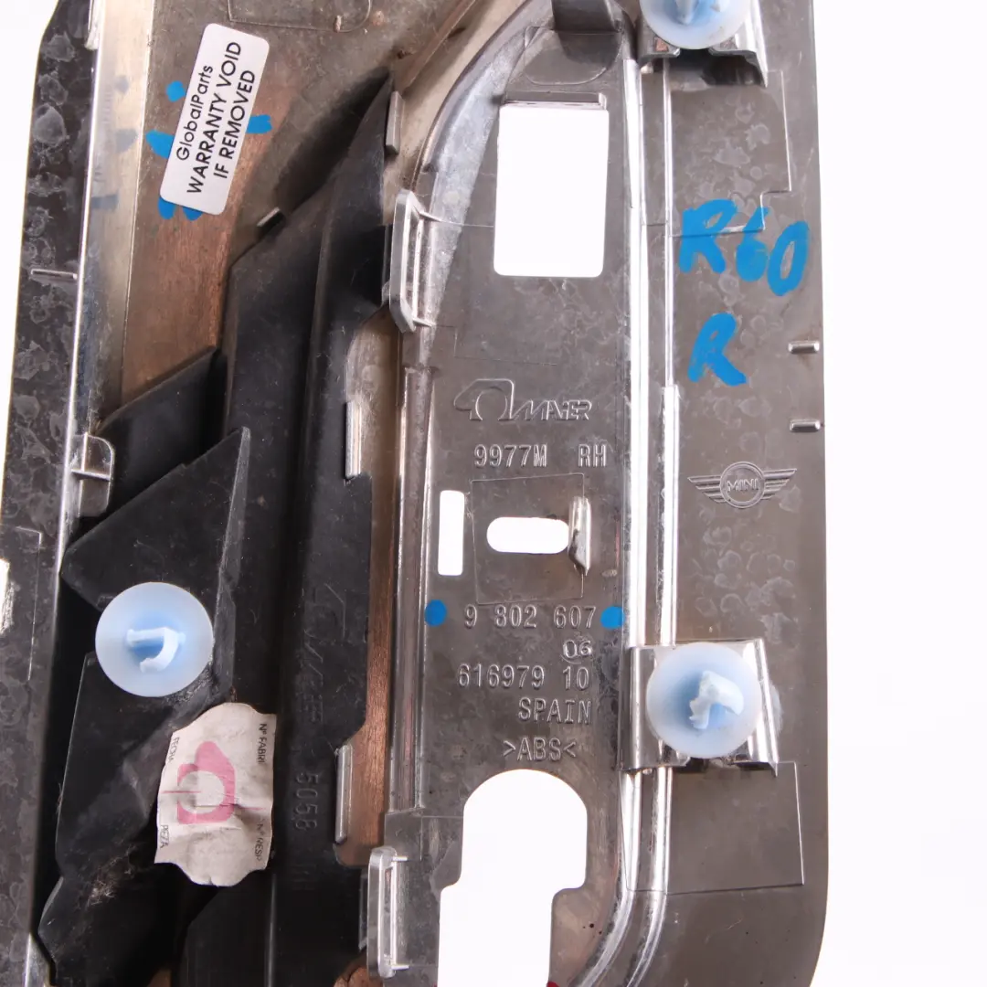 Trim Side Turn Indicator Right O/S Silver to Mini Countryman R60 R61 with Part number 9802607 Mini Countryman R60 R61 Trim Side Turn Indicator Right O/S Silver - SKU 9802607 - Part number 9802607