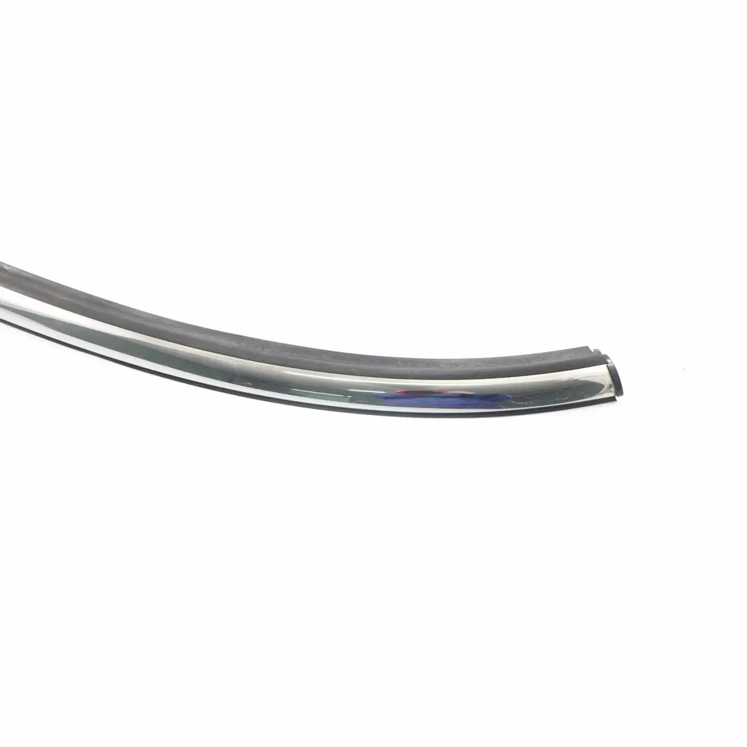 Lato Posteriore Sinistro Modanatura Striscia Cromata per Mini Countryman R60 con numero di parte 9803781 Mini Countryman R60 Lato Posteriore Sinistro Modanatura Striscia Cromata - SKU 9803781 - Numero di parte 9803781