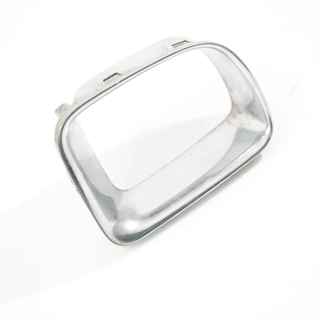 Couvre pare chocs avant frein et gaine d'air droit chromé pour Mini R60 R61 à propos du numéro de pièce 9803940 Mini R60 R61 Couvre pare chocs avant frein et gaine d'air droit chromé - SKU 9803940 - Numéro de pièce 9803940