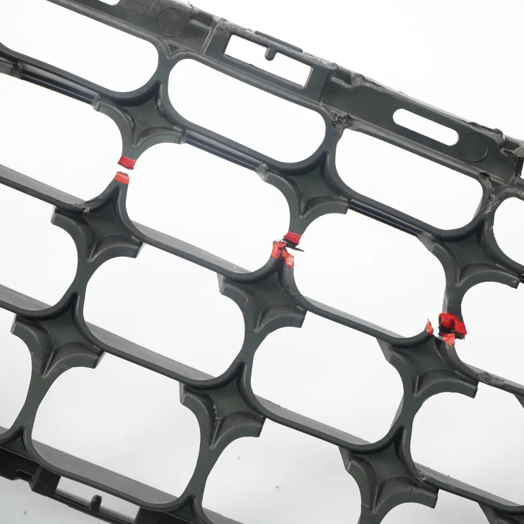 Panneau Garniture Grille Pare-chocs Central Avant pour Mini R60 R61 à propos du numéro de pièce 9804004 Mini R60 R61 Panneau Garniture Grille Pare-chocs Central Avant - SKU 9804004-1 - Numéro de pièce 9804004