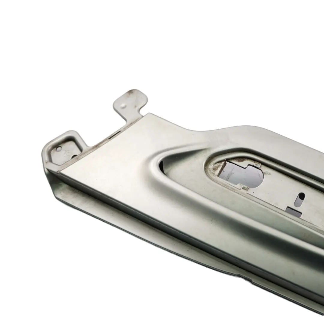 Direction Turn Side Indicator Carrier Trim Right O/S Silver to Mini R60 R61 with Part number 9804608 Mini R60 R61 Direction Turn Side Indicator Carrier Trim Right O/S Silver - SKU 9804608-2 - Part number 9804608