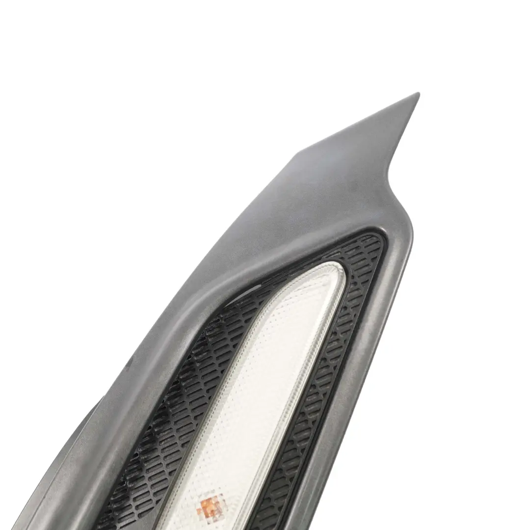 Osłona kierunkowskazu lewego do Mini R60 R61 o numerze 9804615 Mini R60 R61 Osłona kierunkowskazu lewego - SKU 9804615-1 - Numer Części 9804615