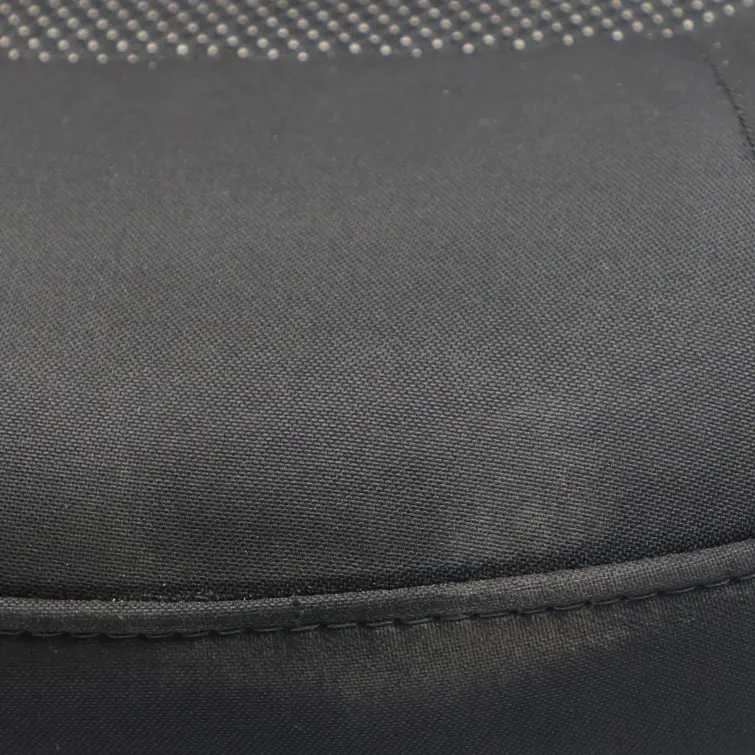 Siège avant droit tissu Cosmos Carbon Black pour Mini Countryman R60 à propos du numéro de pièce 9805135 Mini Countryman R60 Siège avant droit tissu Cosmos Carbon Black - SKU 9805135-1 - Numéro de pièce 9805135