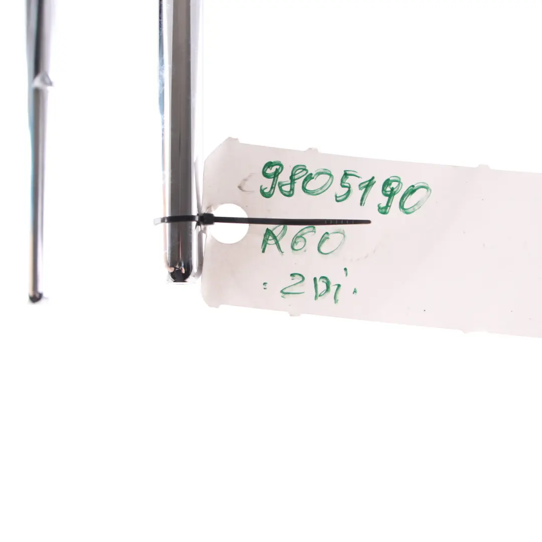 Poggiatesta Sedile Posteriore Centrale Pelle Panno Nero per Mini R60 con numero di parte 9805190 Mini R60 Poggiatesta Sedile Posteriore Centrale Pelle Panno Nero - SKU 9805190 - Numero di parte 9805190