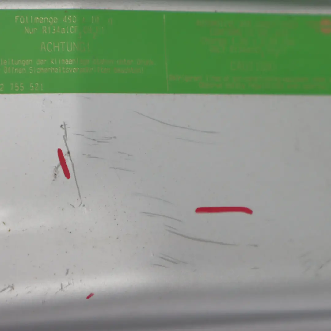 Seitenverkleidung Kotflügel vorne rechts Crystal Silver - B12 für Mini R60 R61 mit Teilenummer 9805644 Mini R60 R61 Seitenverkleidung Kotflügel vorne rechts Crystal Silver - B12 - SKU 9805644-CRS1 - Teilenummer 9805644