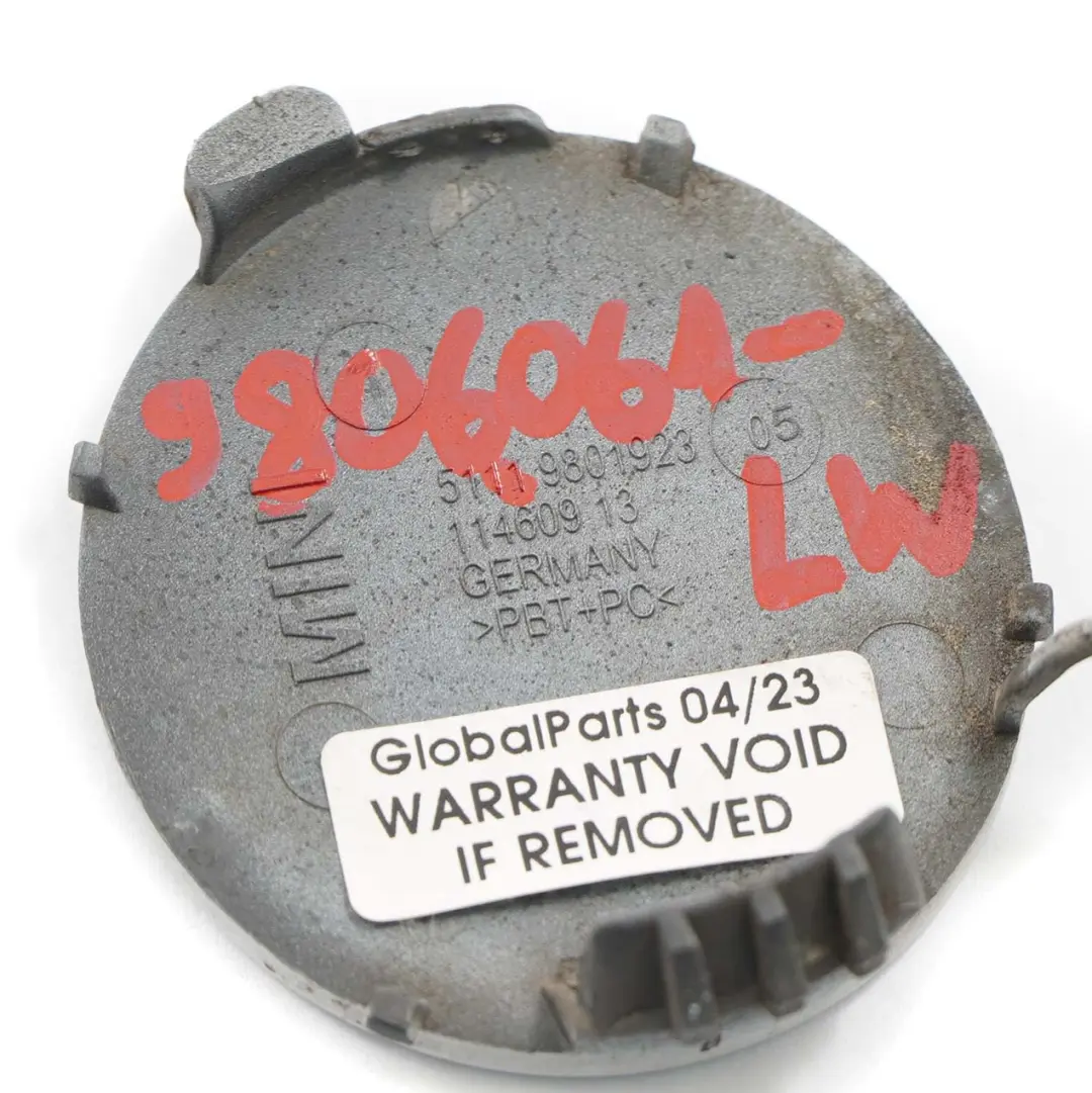 Zaślepka Haka Przód Light White do Mini R60 R61 o numerze 9806061 Mini R60 R61 Zaślepka Haka Przód Light White - SKU 9806061-LW - Numer Części 9806061
