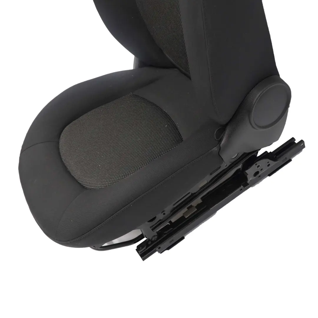 Vorne Rechts Stoff Cosmos Panther Schwarz Sitz für Mini Cooper One R60 Countryman mit Teilenummer 9806582 Mini Cooper One R60 Countryman Vorne Rechts Stoff Cosmos Panther Schwarz Sitz - SKU 9806582-2 - Teilenummer 9806582
