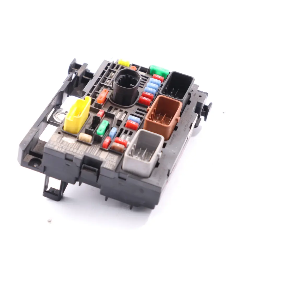 Fuse Box Citroen Berlingo Peugeot Partner BSM Module Control Unit 9807028880 to with Part number 9807028750 Fuse Box Citroen Berlingo Peugeot Partner BSM Module Control Unit 9807028880 - SKU 9807028750 - Part number 9807028750