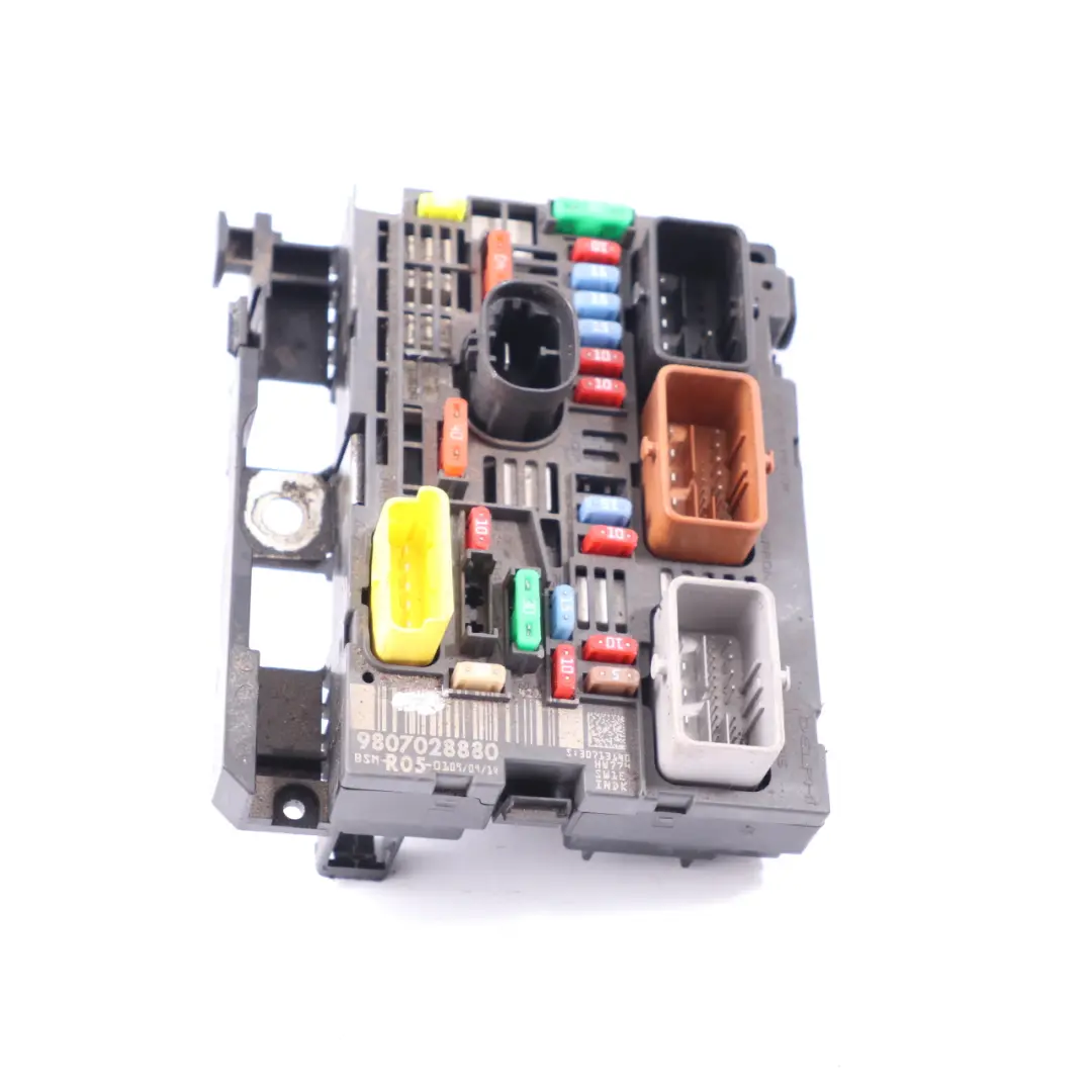 Fuse Box Citroen Berlingo Peugeot Partner BSM Module Control Unit 9807028880 to with Part number 9807028750 Fuse Box Citroen Berlingo Peugeot Partner BSM Module Control Unit 9807028880 - SKU 9807028750 - Part number 9807028750