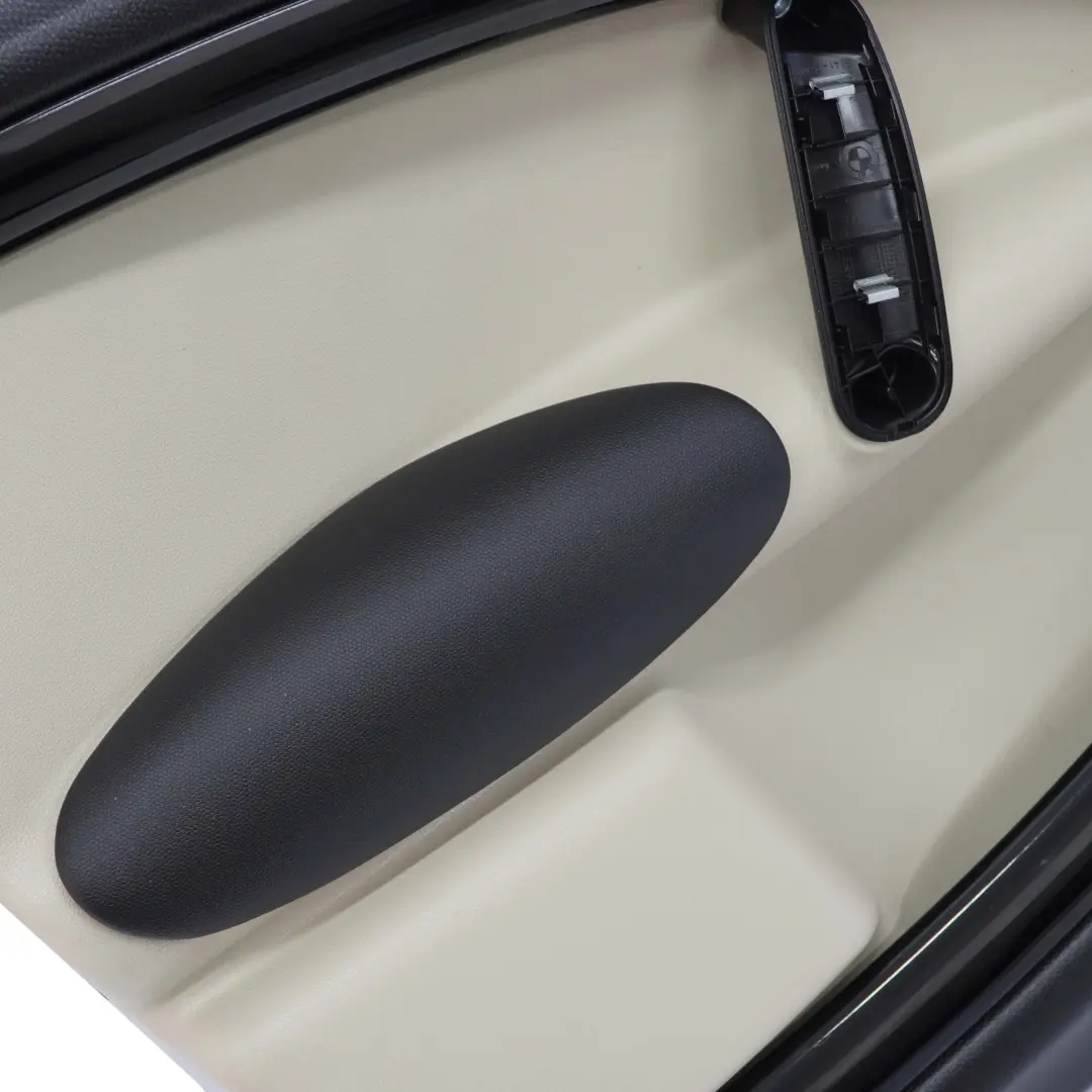 Delantero Izquierdo Embellecedor Tarjeta Puerta Negro Beige Polar para Mini R60 con número de pieza 9807579 Mini R60 Delantero Izquierdo Embellecedor Tarjeta Puerta Negro Beige Polar - SKU 9807579 - Número de pieza 9807579