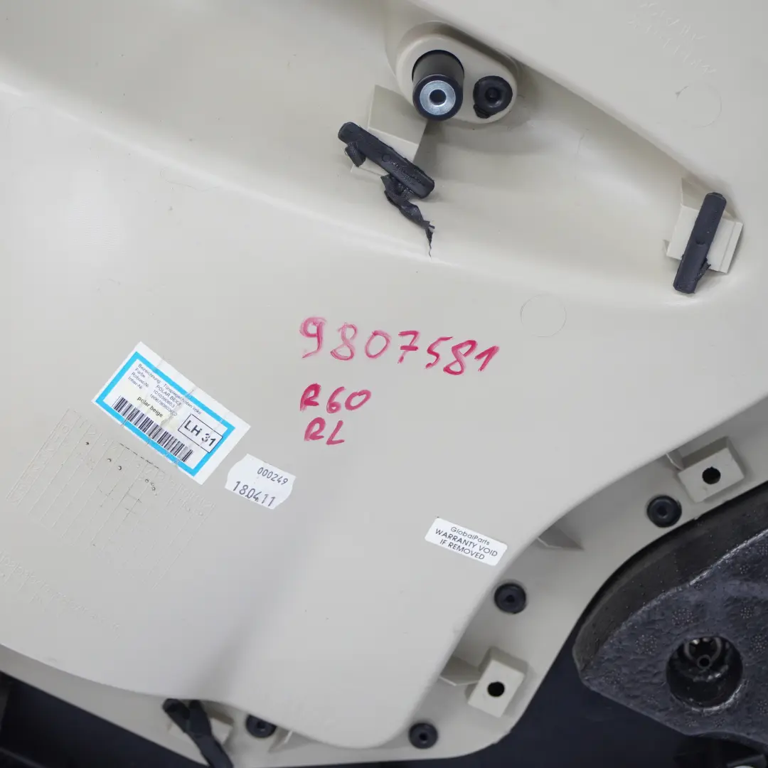 Boczek drzwi lewy tył beż do Mini Countryman R60 o numerze 9807581 Mini Countryman R60 Boczek drzwi lewy tył beż - SKU 9807581 - Numer Części 9807581