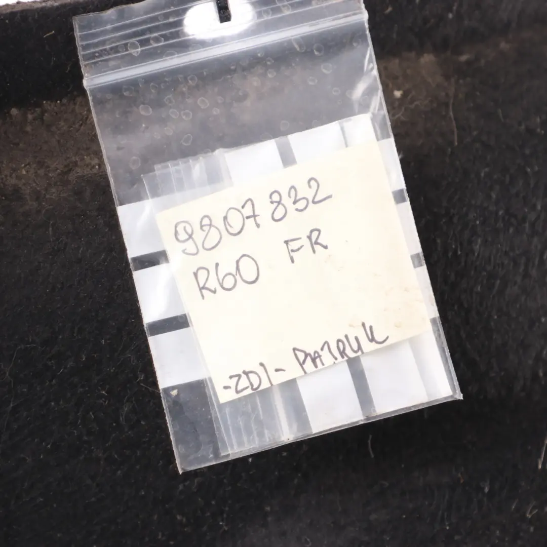 paso rueda delantero derecho cubierta Splash Housing para Mini R60 R61 con número de pieza 9807832 Mini R60 R61 paso rueda delantero derecho cubierta Splash Housing - SKU 9807832 - Número de pieza 9807832