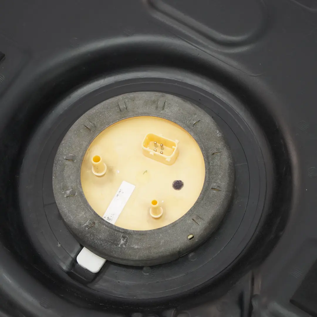 Complete Plastic Fuel Tank 47L Diesel to Mini R60 R61 Countryman Paceman with Part number 9808458 Mini R60 R61 Countryman Paceman Complete Plastic Fuel Tank 47L Diesel - SKU 9808458-1 - Part number 9808458