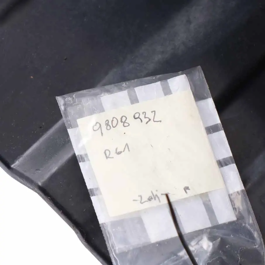 Atrapa Kratka Grill Zderzaka Przedniego do Mini R60 o numerze 9808932 Mini R60 Atrapa Kratka Grill Zderzaka Przedniego - SKU 9808932 - Numer Części 9808932