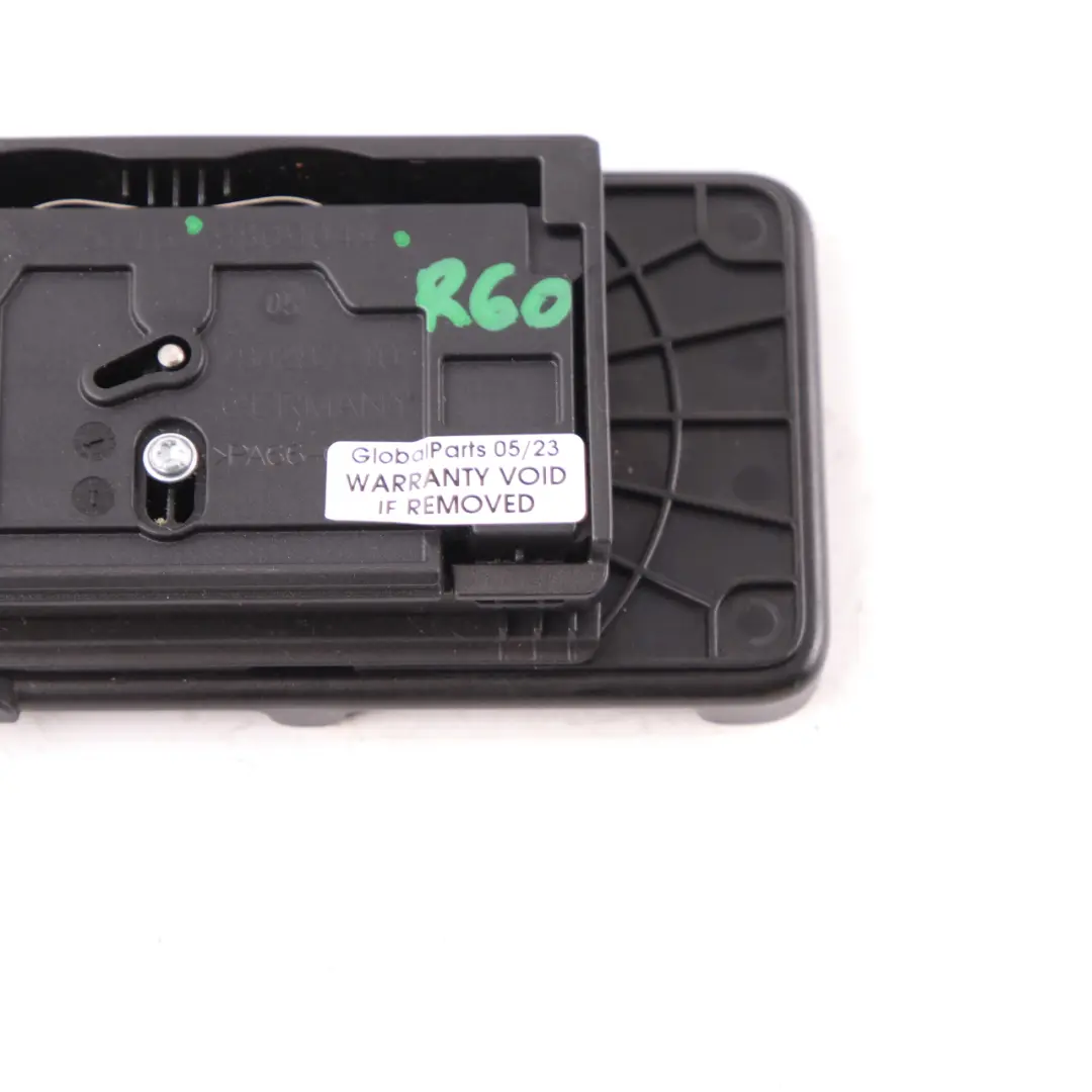 Smartphone Holder Telephone Snap-in Adapter Bracket to Mini R60 R61 with Part number 9809044 Mini R60 R61 Smartphone Holder Telephone Snap-in Adapter Bracket - SKU 9809044 - Part number 9809044