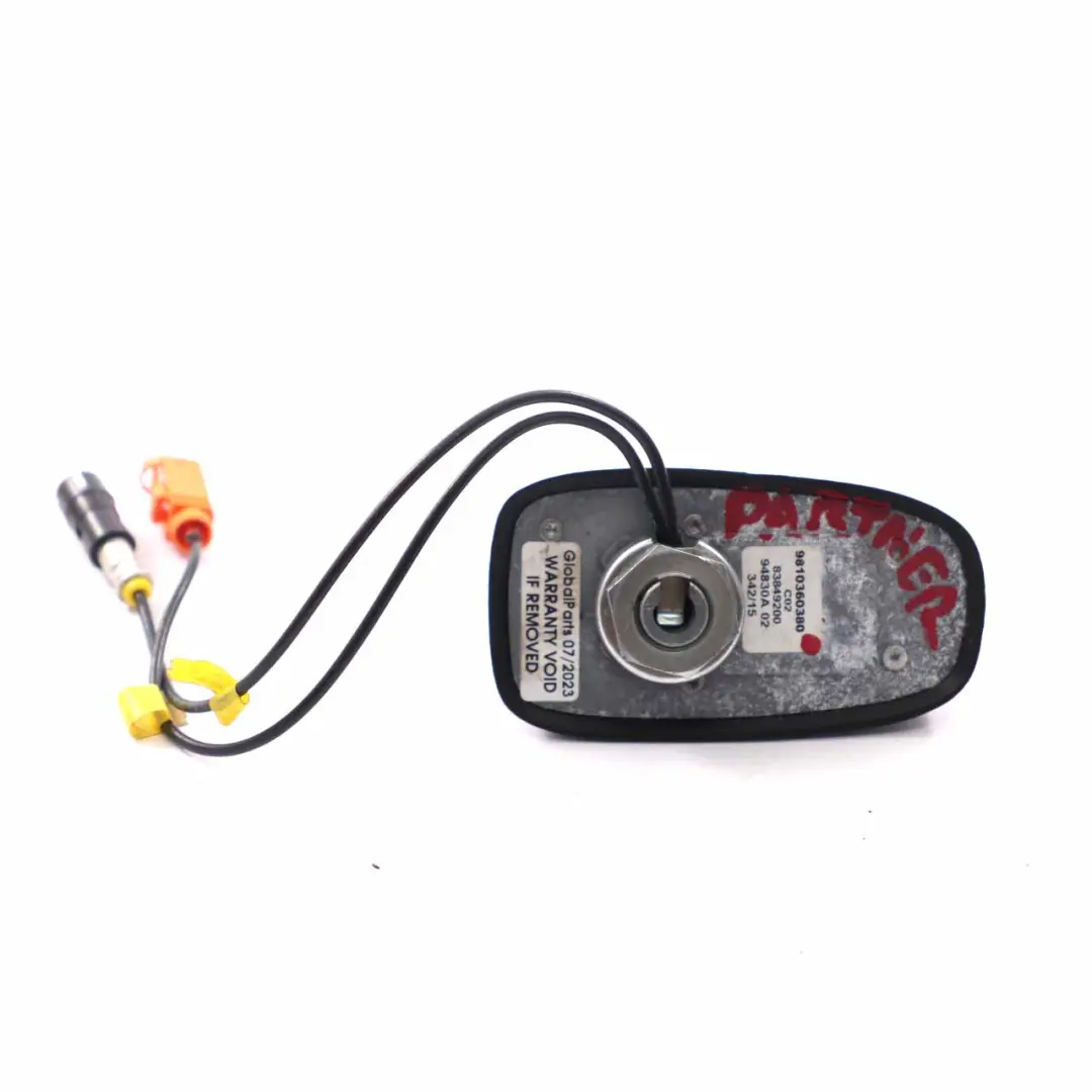 Roof Antenna Citroen Berlingo Peugeot Partner Aerial Fin Top Unit to with Part number 9810360380 Roof Antenna Citroen Berlingo Peugeot Partner Aerial Fin Top Unit - SKU 9810360380 - Part number 9810360380