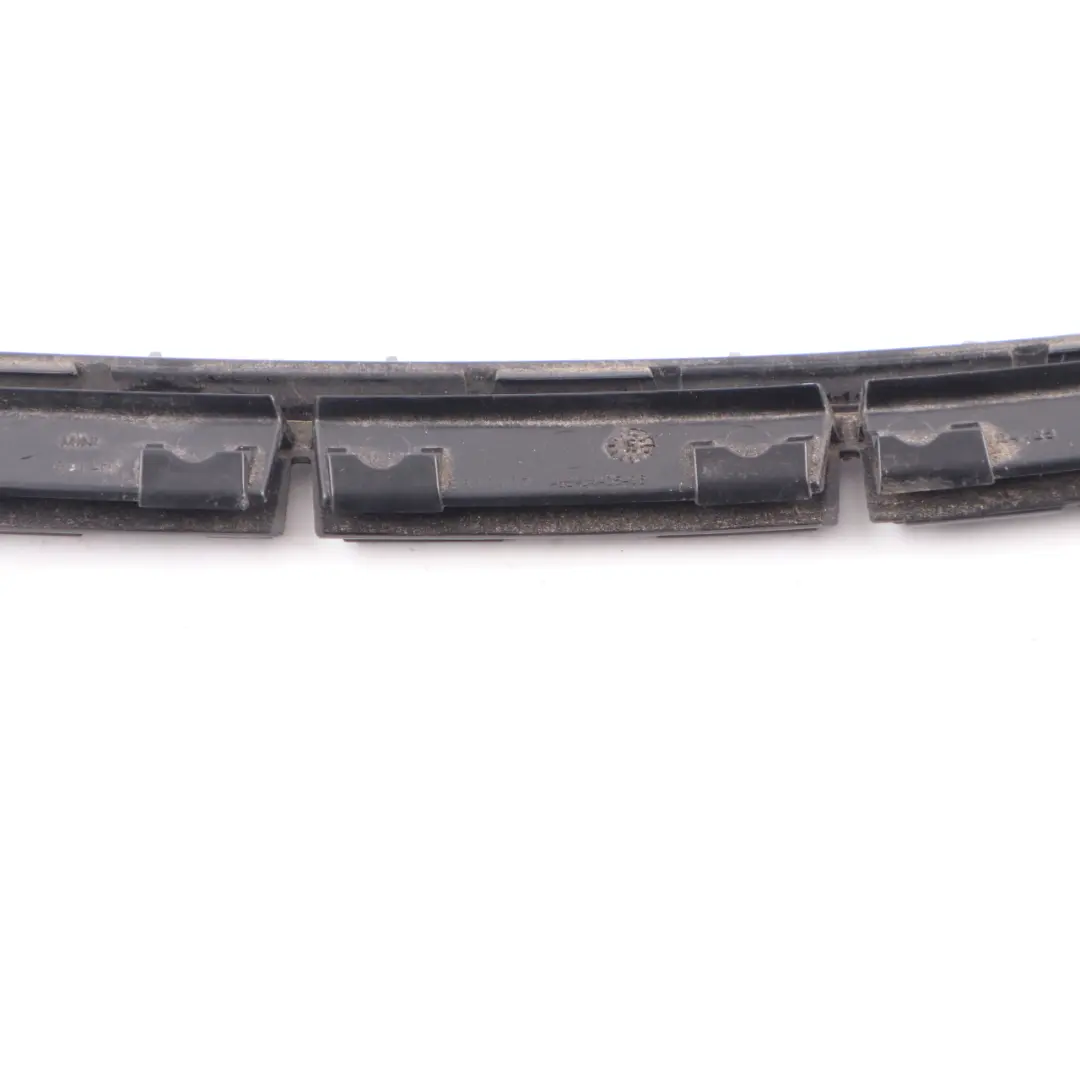 Blende Fensterführungssteg Links Schwarz 7199785 für BMW F11 Touring Kombi mit Teilenummer 9810487 BMW F11 Touring Kombi Blende Fensterführungssteg Links Schwarz 7199785 - SKU 9810487 - Teilenummer 9810487