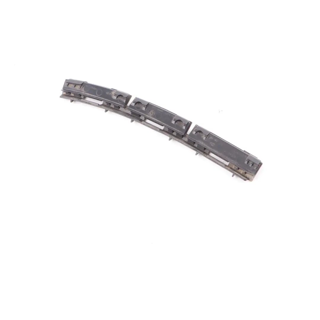 Blende Fensterführungssteg Links Schwarz 7199785 für BMW F11 Touring Kombi mit Teilenummer 9810487 BMW F11 Touring Kombi Blende Fensterführungssteg Links Schwarz 7199785 - SKU 9810487 - Teilenummer 9810487
